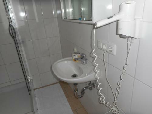 Hostal Pension Alis