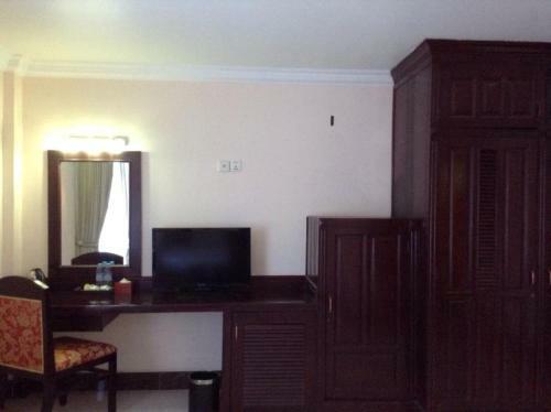 Rain Rock Hotel