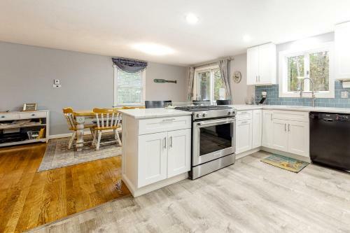 Cotuit Bay Bungalow