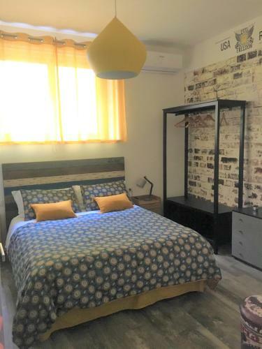 Hostal Industrial Chic House