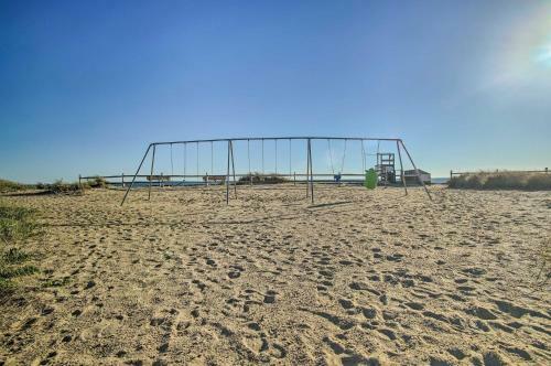 Apartamento Cozy Studio On Cape Cod With Furnished Patio!
