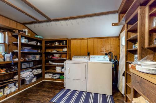 Depot Harbor Hideaway