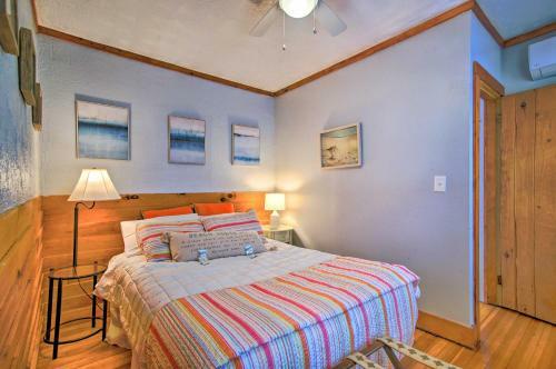 Apartamento Quaint Cape Cod Escape With Wraparound Porch!