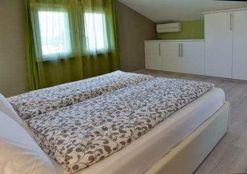 Garda Bloom Holiday Apartments