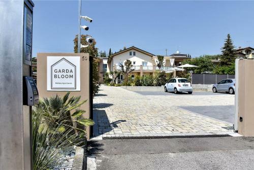 Garda Bloom Holiday Apartments