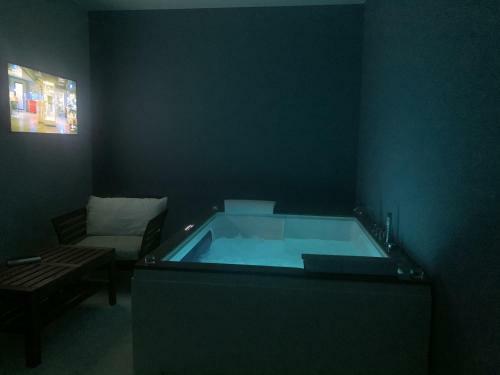 Hostal Athena Luxury Guest House