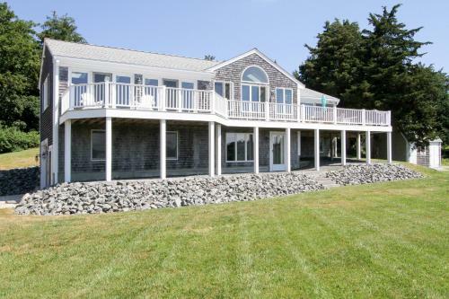 Island Bay Bungalow