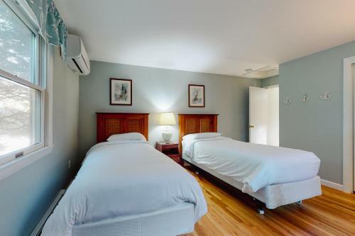 Island Bay Bungalow
