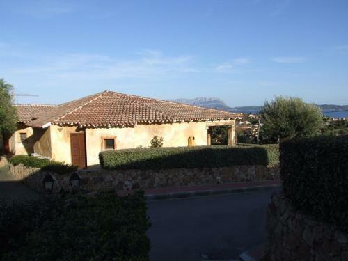 Villa Mansion On The Hill