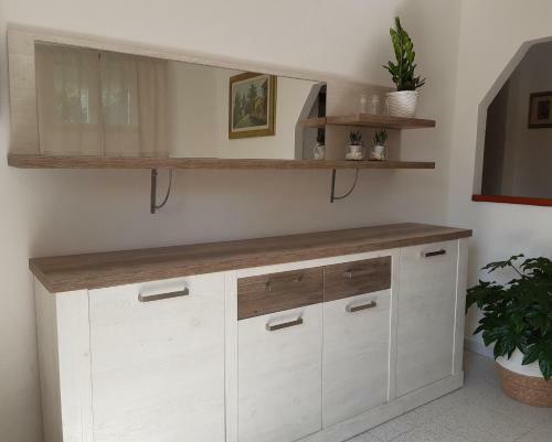 Splendida Porzione Di Villa