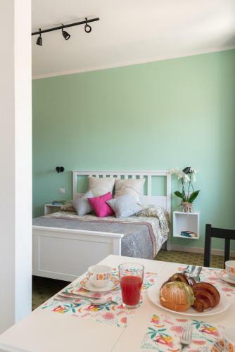 Hostal Altr� Guest House