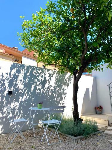 Hostal Citroom - Green City Rooms