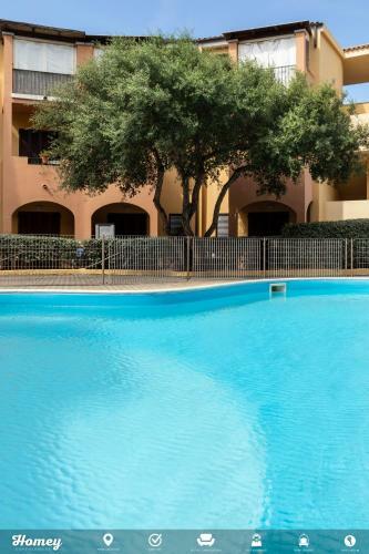 Navy Apartment With Pool & Sea View