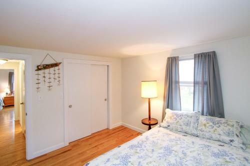 Falmouth Heights Bluff Side Cottage