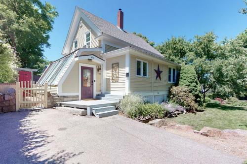 Plum Cove Beach House