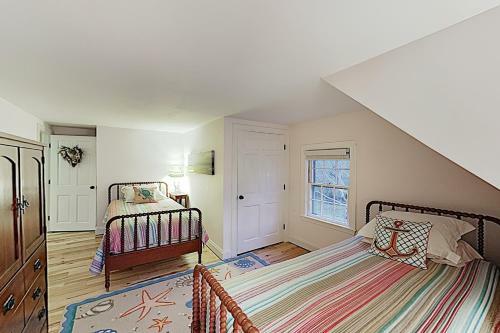 Cape Harbor Hideaway
