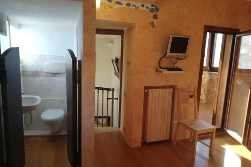 Palo Del Colle Ierva Chiain, Guest House