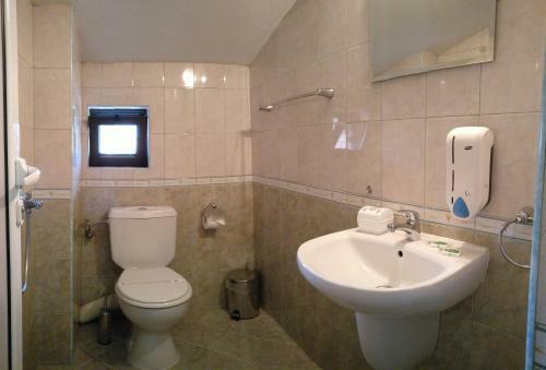 Family Hotel IV