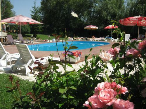 Family Hotel IV