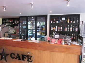 Cosmopolitan Motel & Serviced Apartments