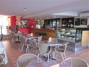 Cosmopolitan Motel & Serviced Apartments