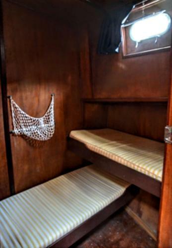 Odissea Boat Hotel & Tour