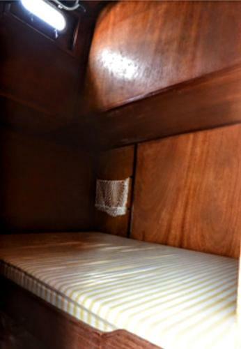 Odissea Boat Hotel & Tour
