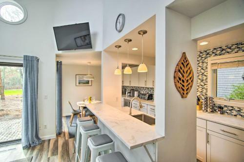 Apartamento Cape Cod Condo About 2 Mi To South Cape Beach!