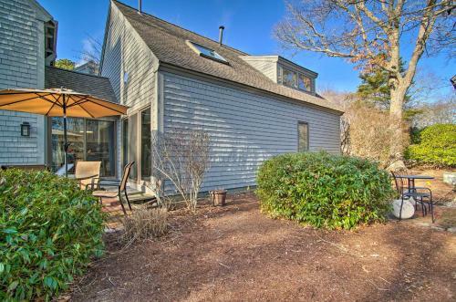 Apartamento Cape Cod Condo About 2 Mi To South Cape Beach!
