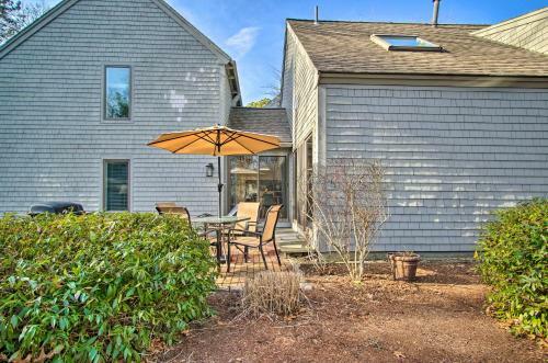 Apartamento Cape Cod Condo About 2 Mi To South Cape Beach!