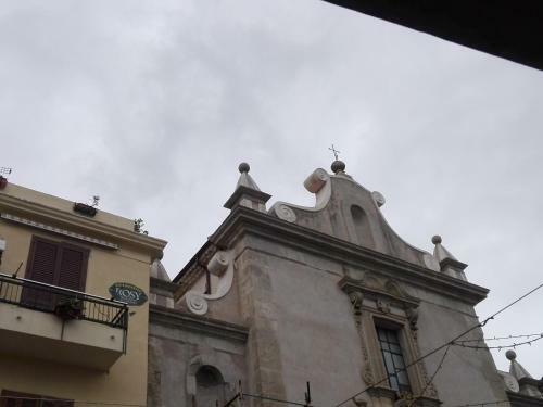 B&B Rosy