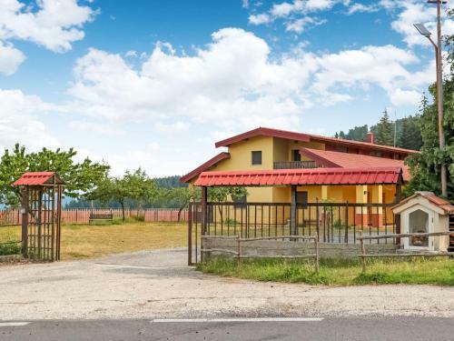 Secluded Villa In Parenti With Garden