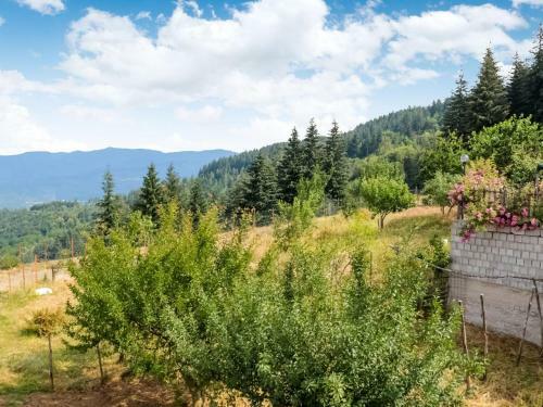 Secluded Villa In Parenti With Garden