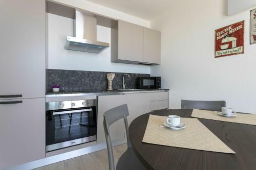 Apartamento Raffaello Residenza Borgo Degli Artisti 2