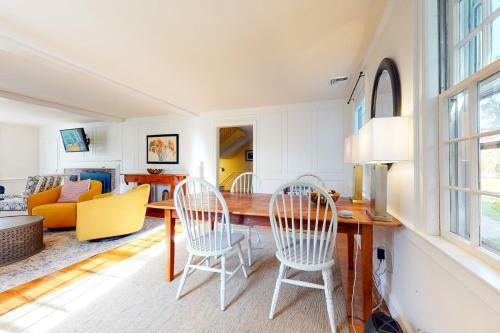 Pleasant Bay Retreat