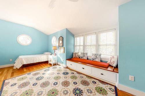 Oak Bluff Bungalow