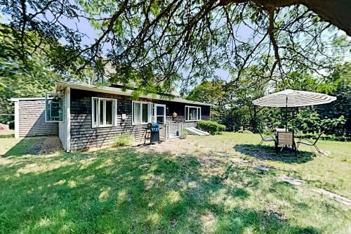 Oak Leaf Cape Cottage