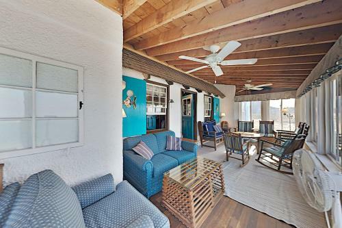 Wild Oak Oasis