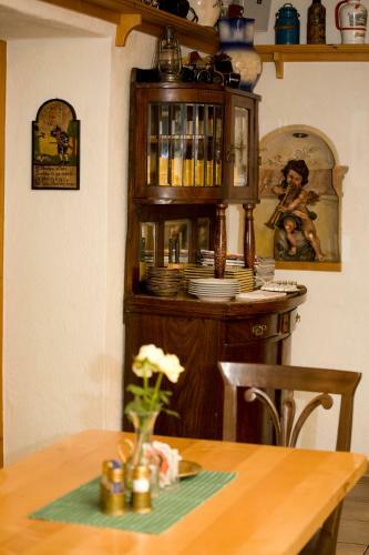 Hostal Landgasthof Fally