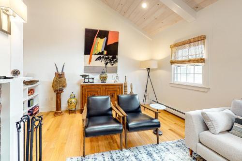 Penthouse On Commercial