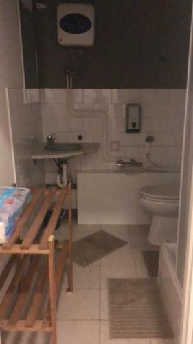 Apartamento Monolocale Arredato Con UNA Camera