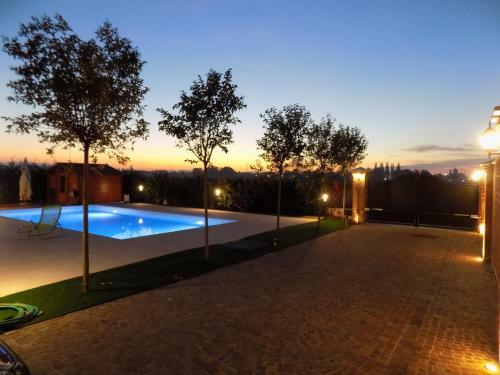 Villa With Swimming Pool & Spa Parma