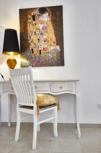 Equorum Prospectus 1 - Ostuni Centro - Guest House