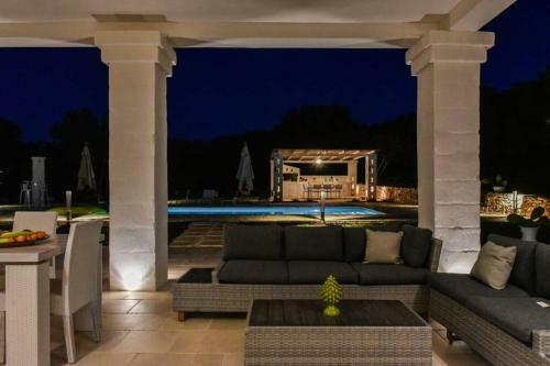 Villa Tenuta Trullo Pietra Bianca
