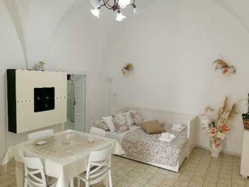 Ostuni Bianca Floreale