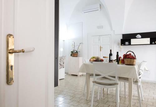 Ostuni Bianca Floreale