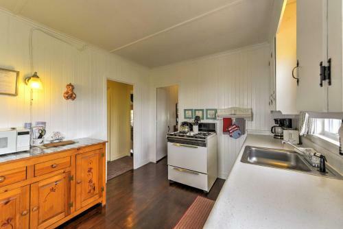 Beachfront West Yarmouth Cottage With Deck And Views!