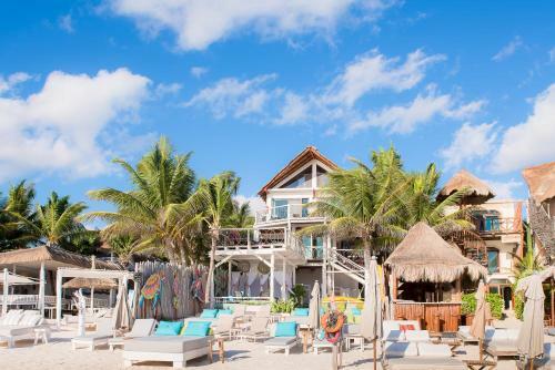 Hotel Kiras Beach House