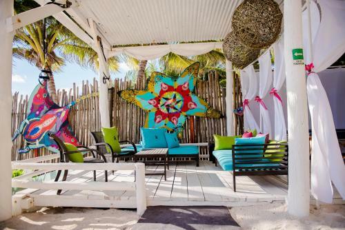 Hotel Kiras Beach House