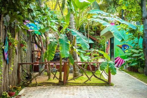 Hotel Kiras Beach House